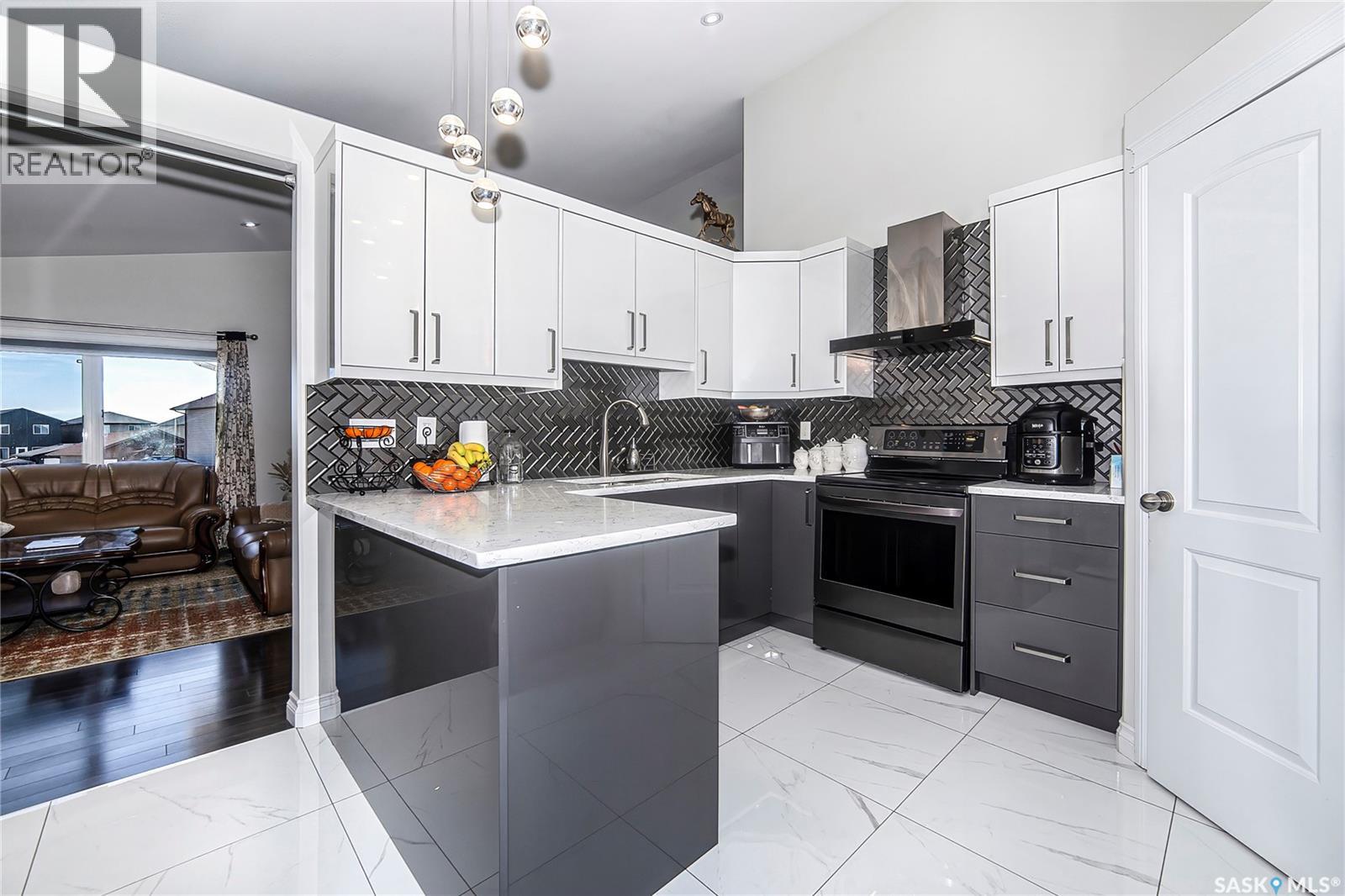 307 Klassen Crescent, Saskatoon, Saskatchewan  S7R 0E9 - Photo 14 - SK019446