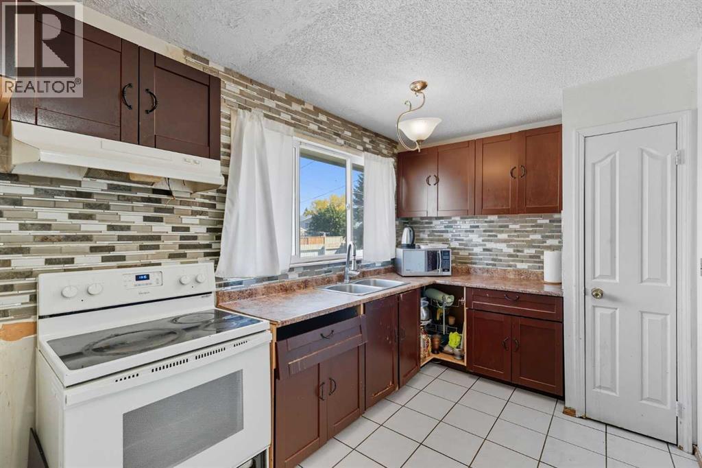 304 60 Street Se, Calgary, Alberta  T2A 4K2 - Photo 17 - A2259731