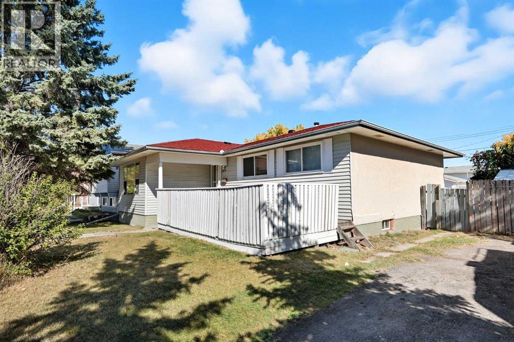 304 60 Street Se, Calgary, Alberta  T2A 4K2 - Photo 2 - A2259731
