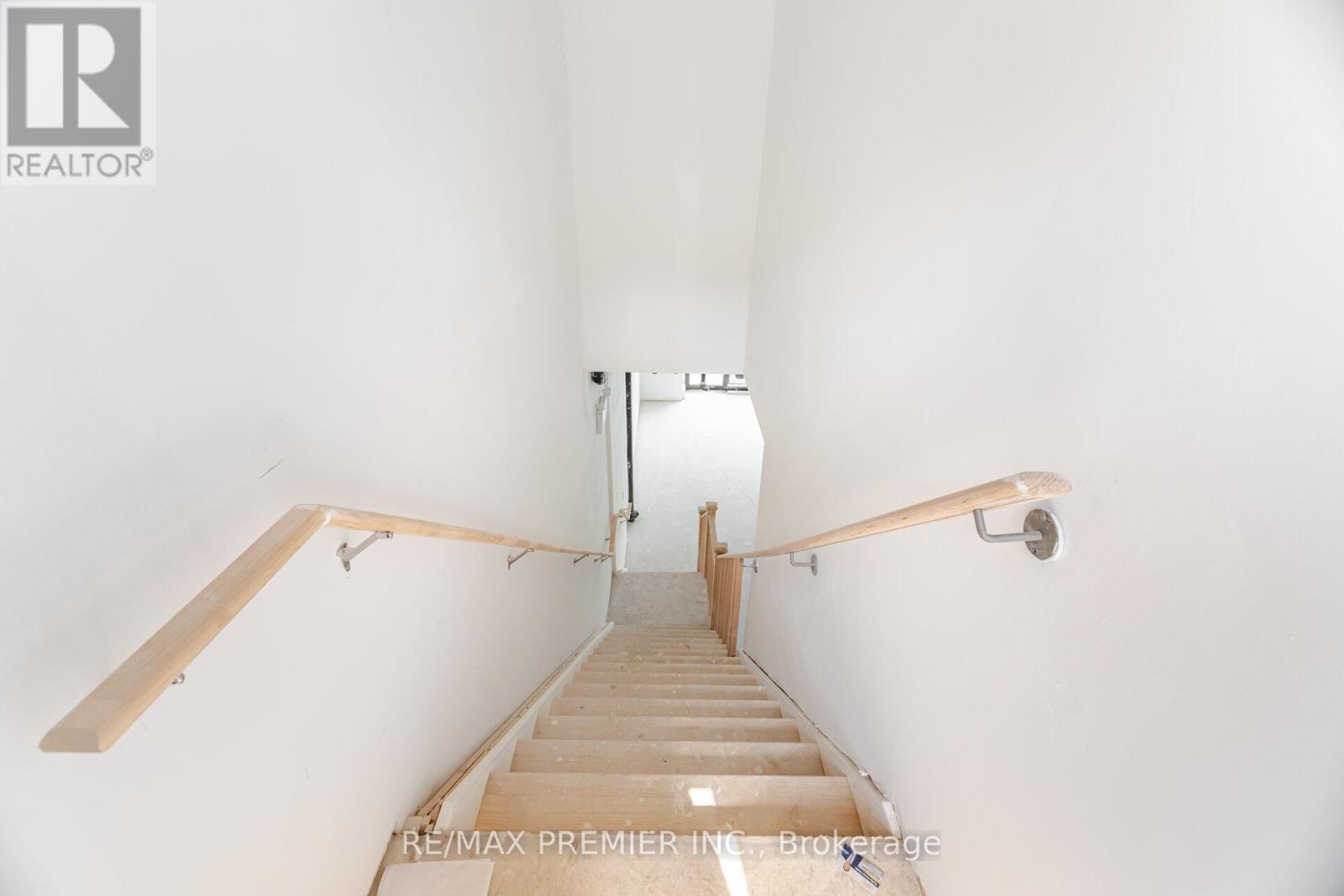 4 - 200 Dissette Street, Bradford West Gwillimbury, Ontario  L3Z 3G8 - Photo 20 - N12275620