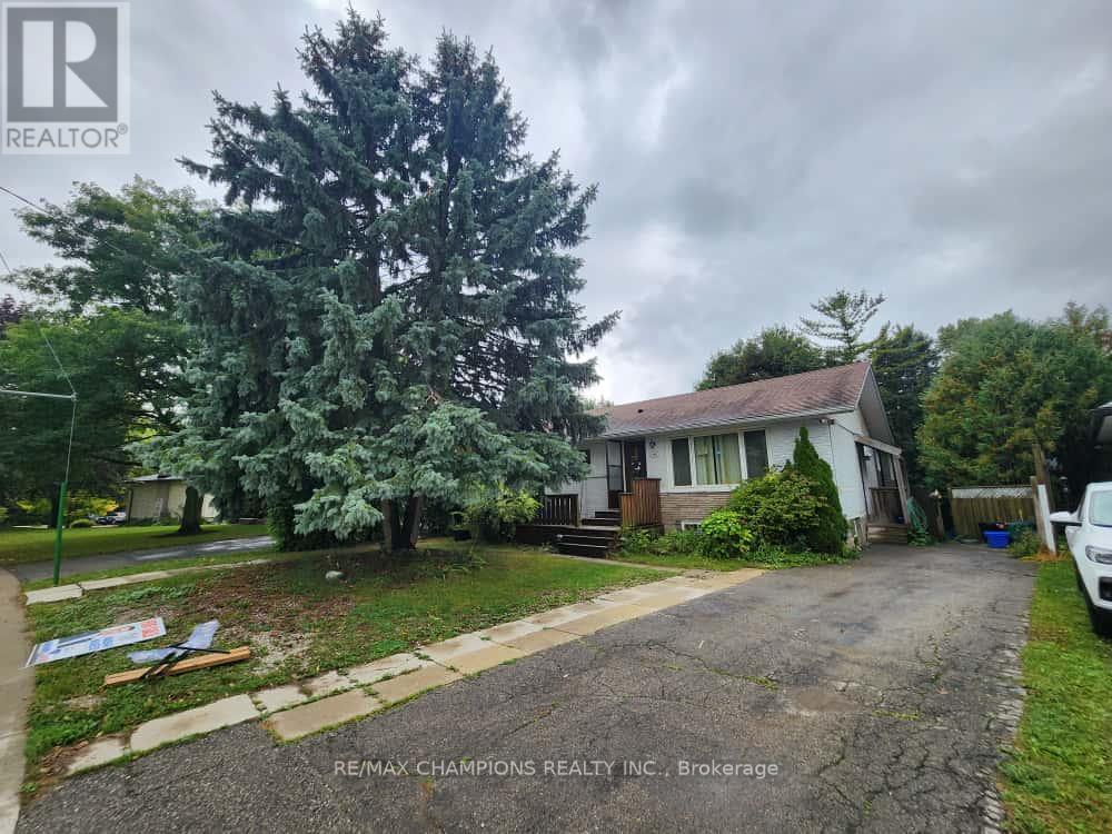 265 Glenridge Drive, Waterloo, Ontario  N2J 3W5 - Photo 3 - X12428614