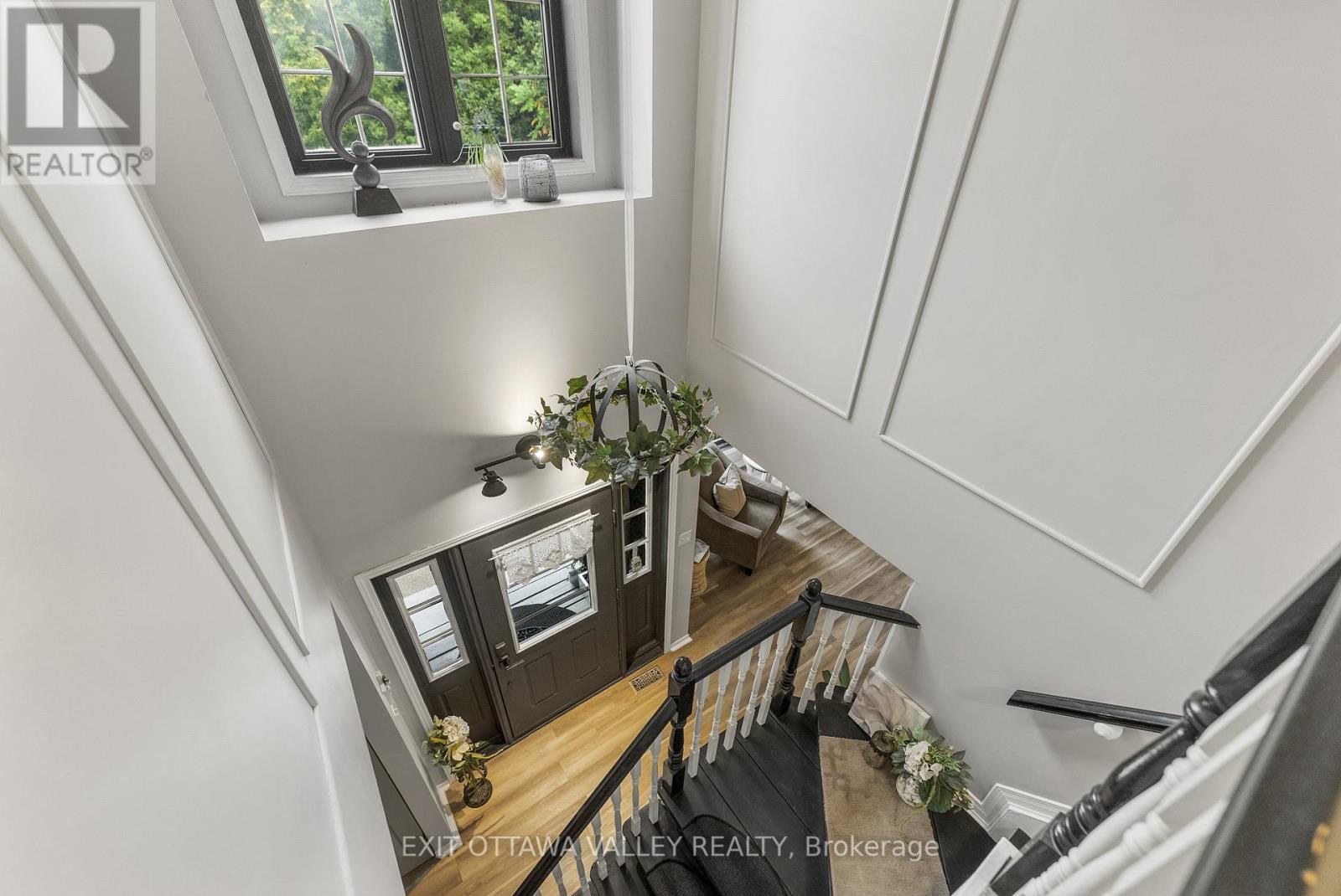 15 Hume Street, Whitewater Region, Ontario  K0J 1C0 - Photo 24 - X12430128
