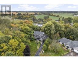 15 Hume Street, Whitewater Region, Ca
