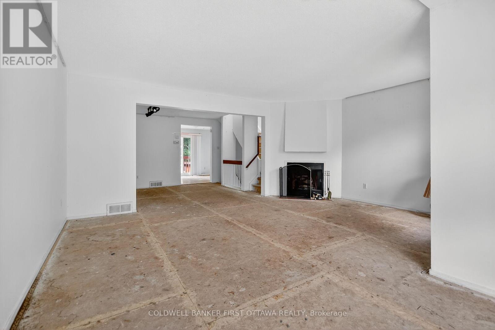4 Marielle Court, Ottawa, Ontario  K2B 8P4 - Photo 16 - X12430133
