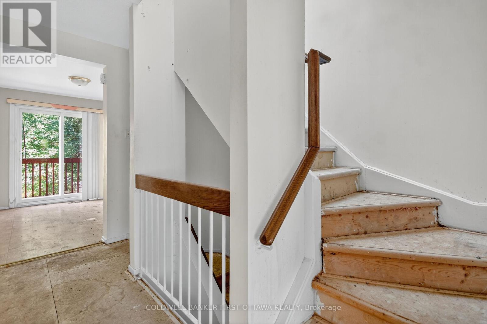 4 Marielle Court, Ottawa, Ontario  K2B 8P4 - Photo 20 - X12430133