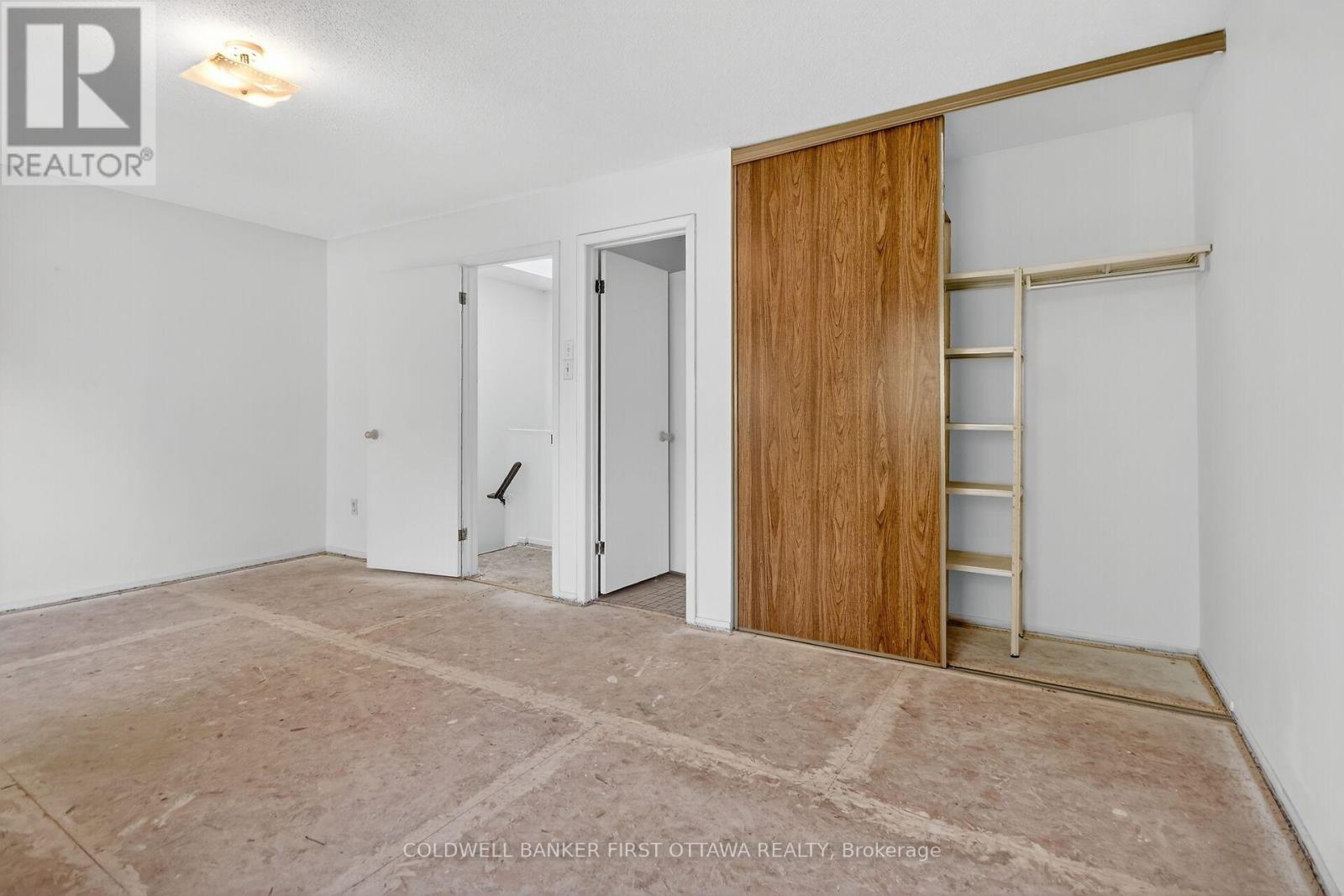 4 Marielle Court, Ottawa, Ontario  K2B 8P4 - Photo 24 - X12430133