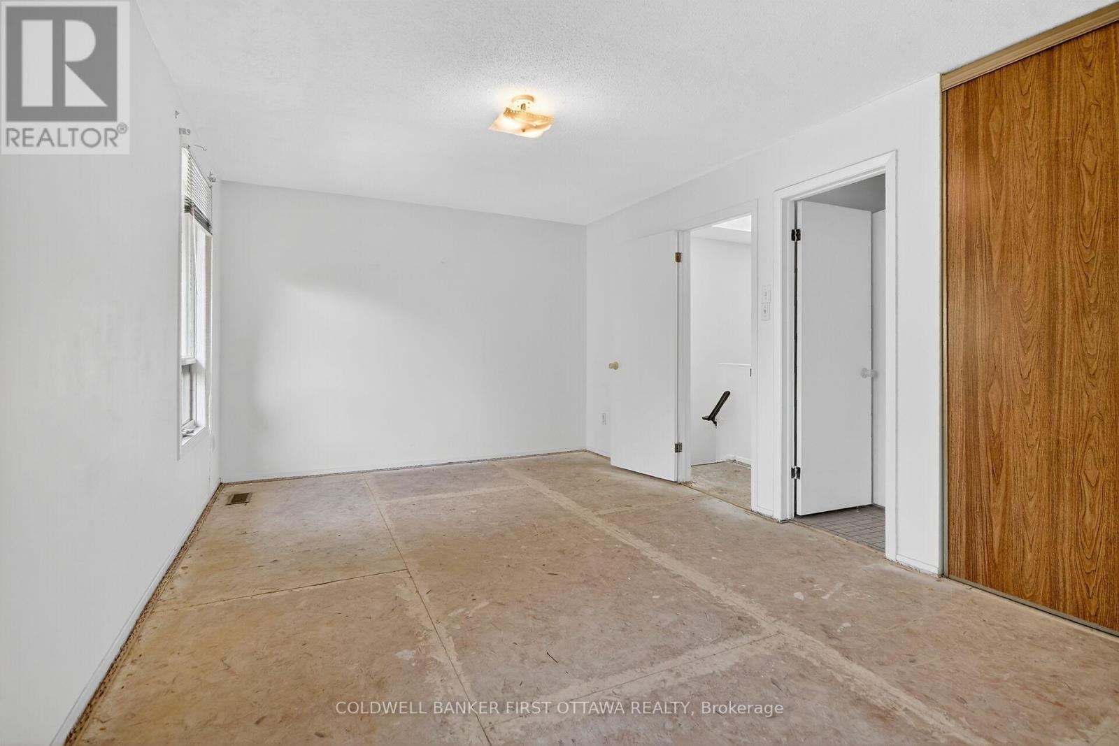 4 Marielle Court, Ottawa, Ontario  K2B 8P4 - Photo 25 - X12430133