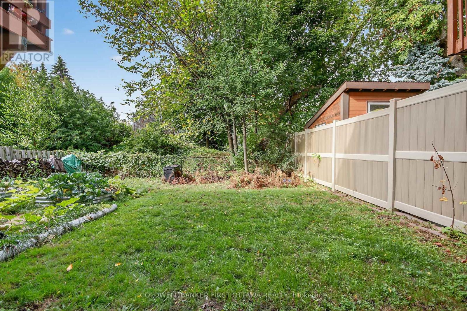 4 Marielle Court, Ottawa, Ontario  K2B 8P4 - Photo 32 - X12430133