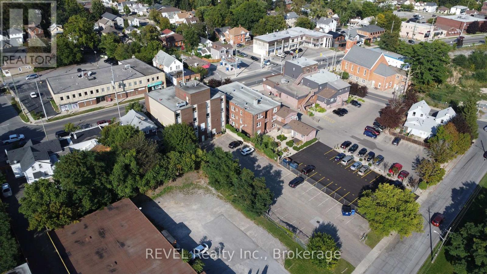 302 - 112 Queenston Street, St. Catharines, Ontario  L2R 2Z4 - Photo 12 - X12430142