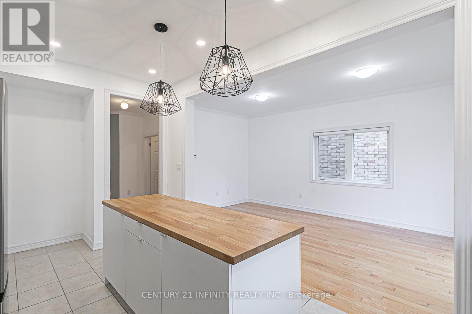 38 Wimbledon Court, Whitby, Ontario  L1P 0B7 - Photo 18 - E12424462