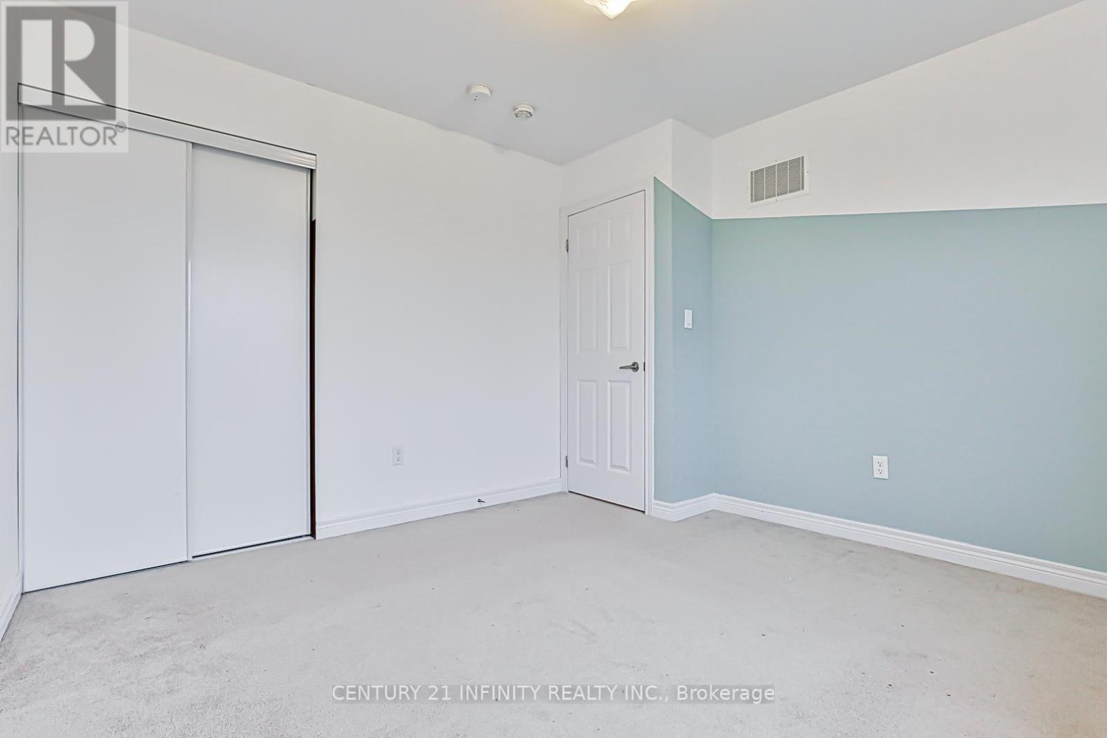 38 Wimbledon Court, Whitby, Ontario  L1P 0B7 - Photo 32 - E12424462