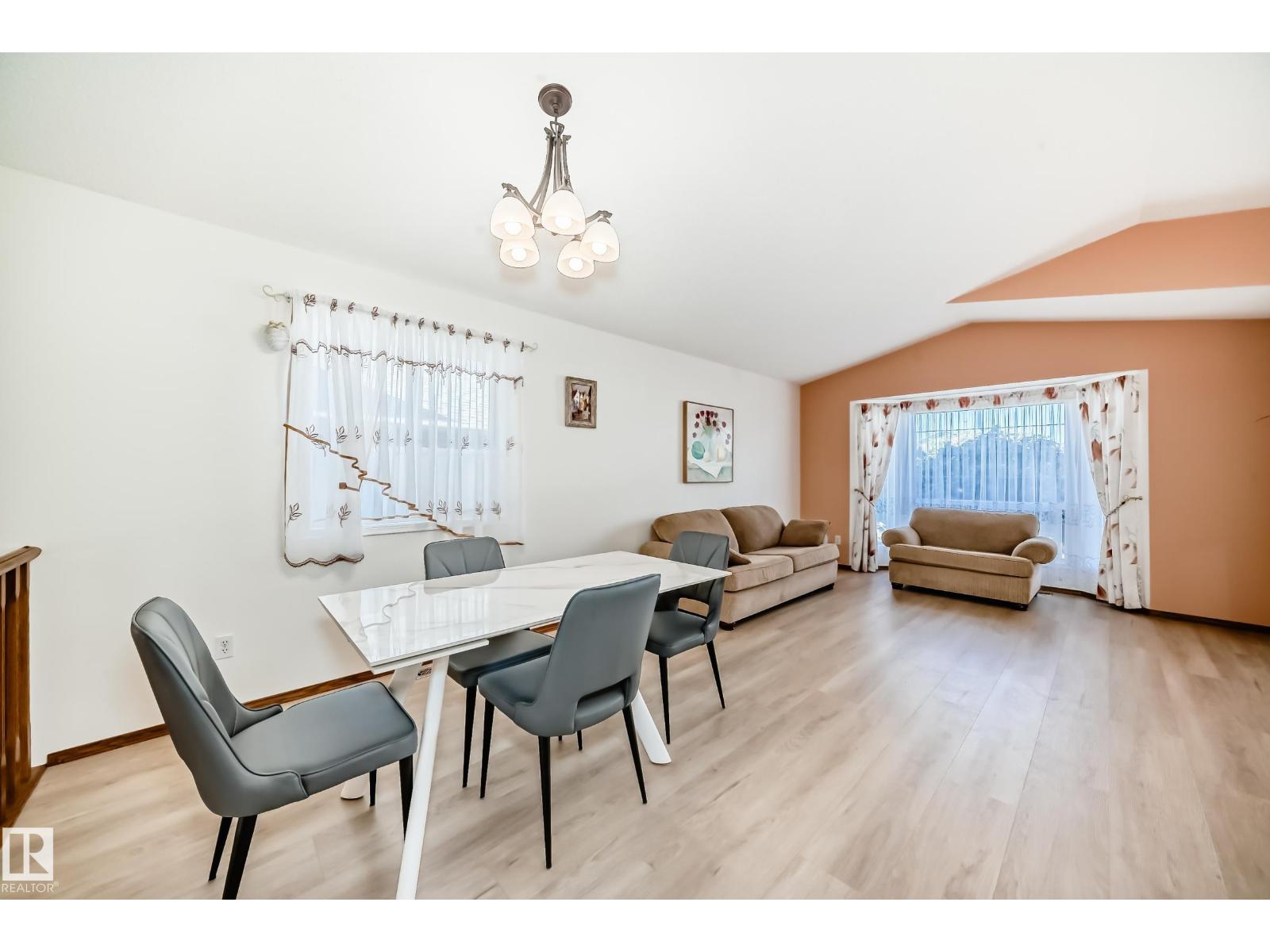 2115 36 Av Nw, Edmonton, Alberta  T6T 1S3 - Photo 15 - E4459796