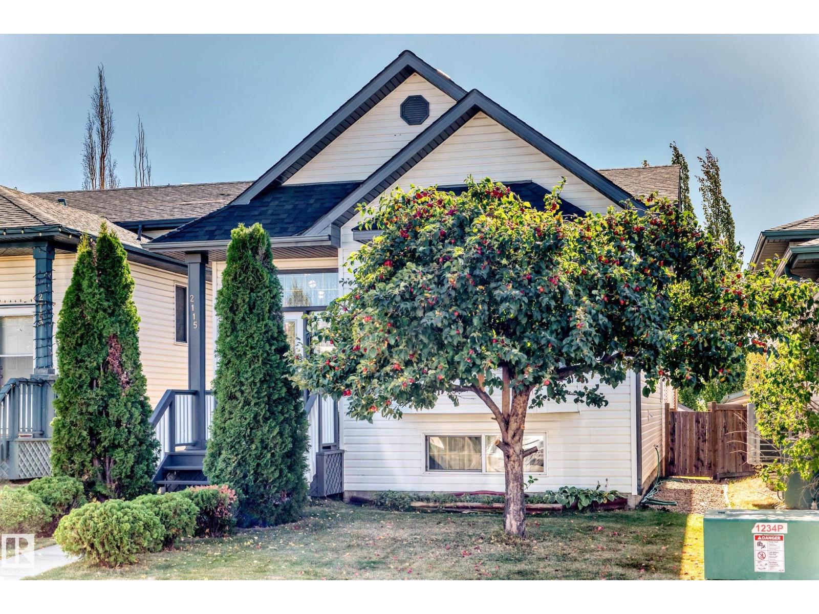 2115 36 Av Nw, Edmonton, Alberta  T6T 1S3 - Photo 2 - E4459796