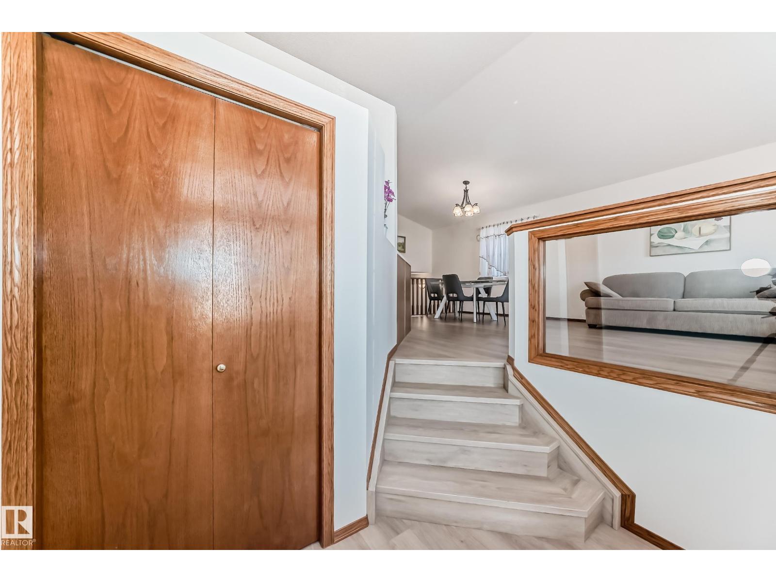 2115 36 Av Nw, Edmonton, Alberta  T6T 1S3 - Photo 6 - E4459796