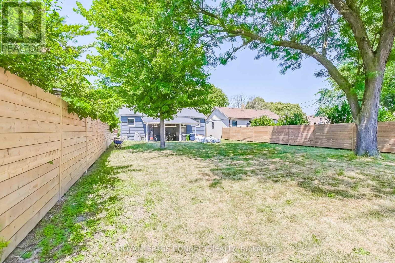 27 Horton Boulevard, Toronto, Ontario  M1J 1K7 - Photo 22 - E12430137