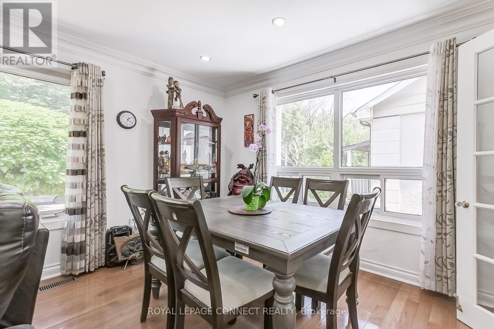 27 Horton Boulevard, Toronto, Ontario  M1J 1K7 - Photo 5 - E12430137