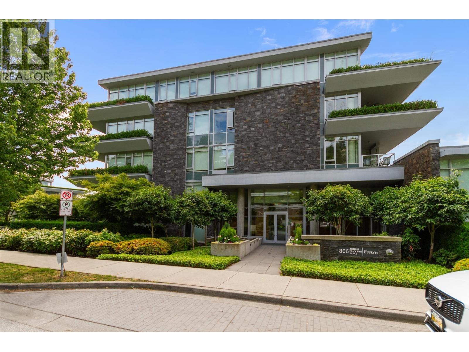 200 866 ARTHUR ERICKSON PLACE, West Vancouver, British Columbia