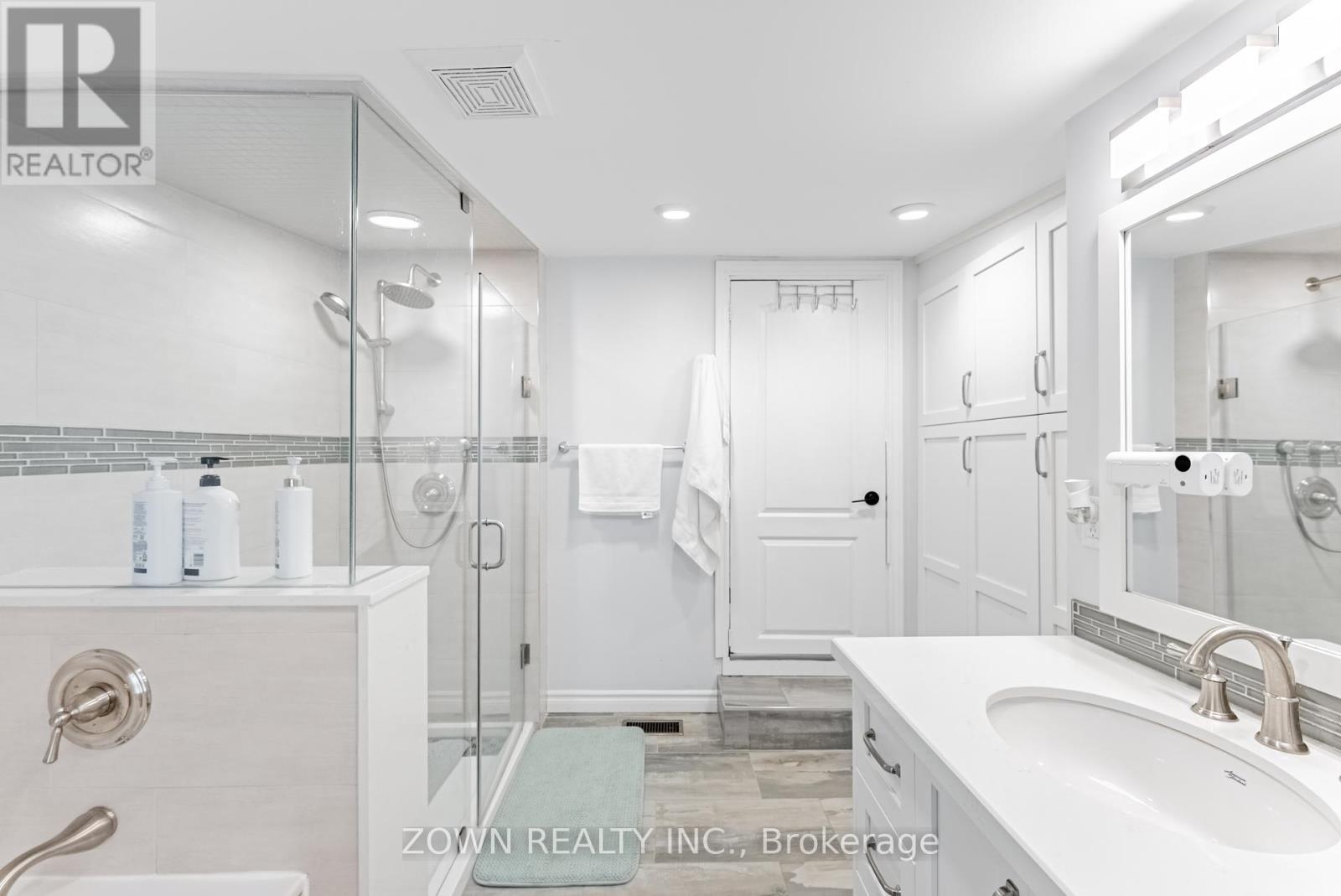 758 Bush Street, Caledon, Ontario  L7K 0E7 - Photo 17 - W12430136