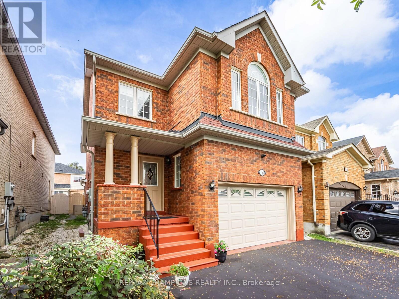 14 Miramar Street, Brampton, Ontario  L6R 2S7 - Photo 2 - W12430139