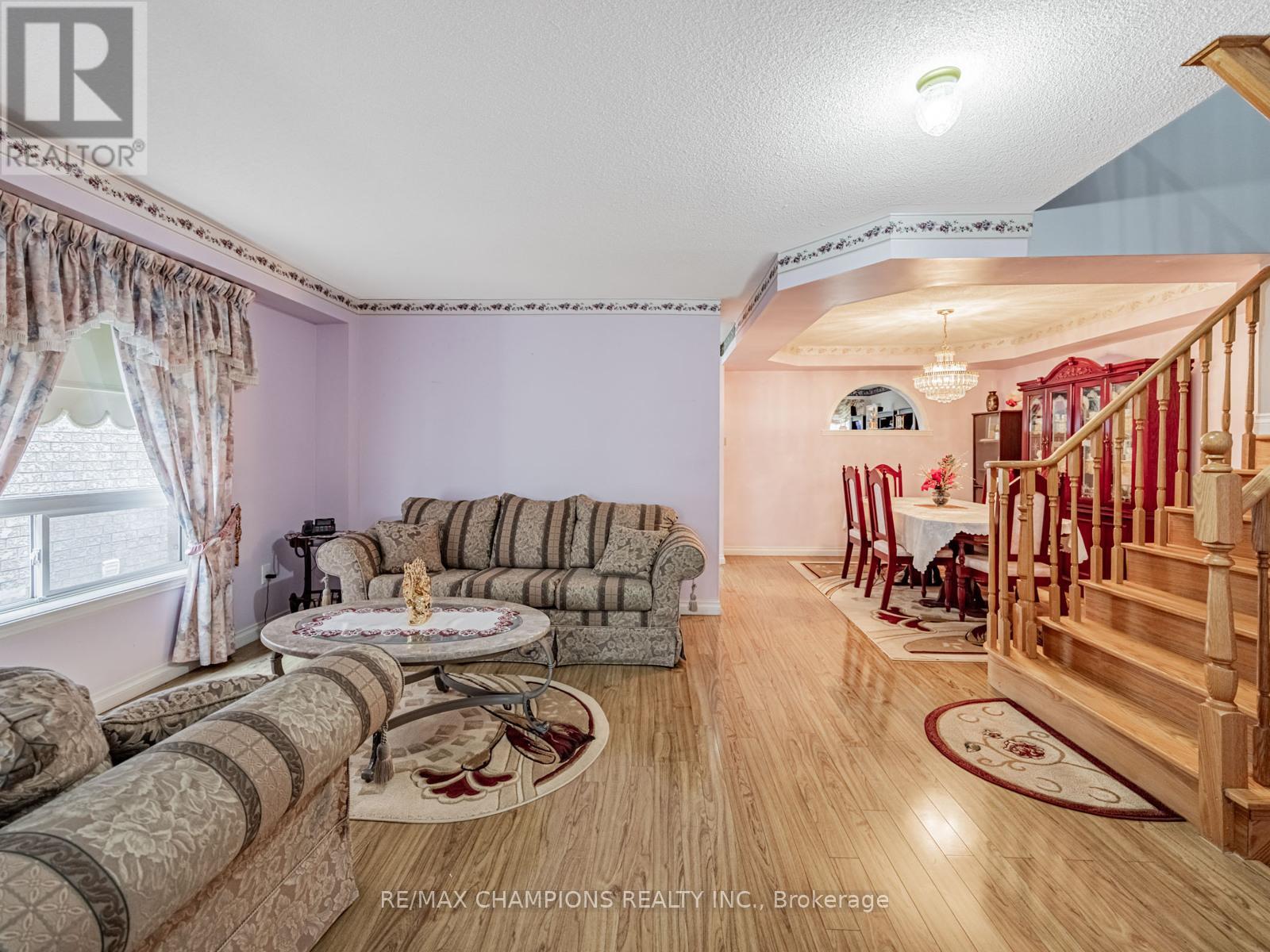 14 Miramar Street, Brampton, Ontario  L6R 2S7 - Photo 6 - W12430139