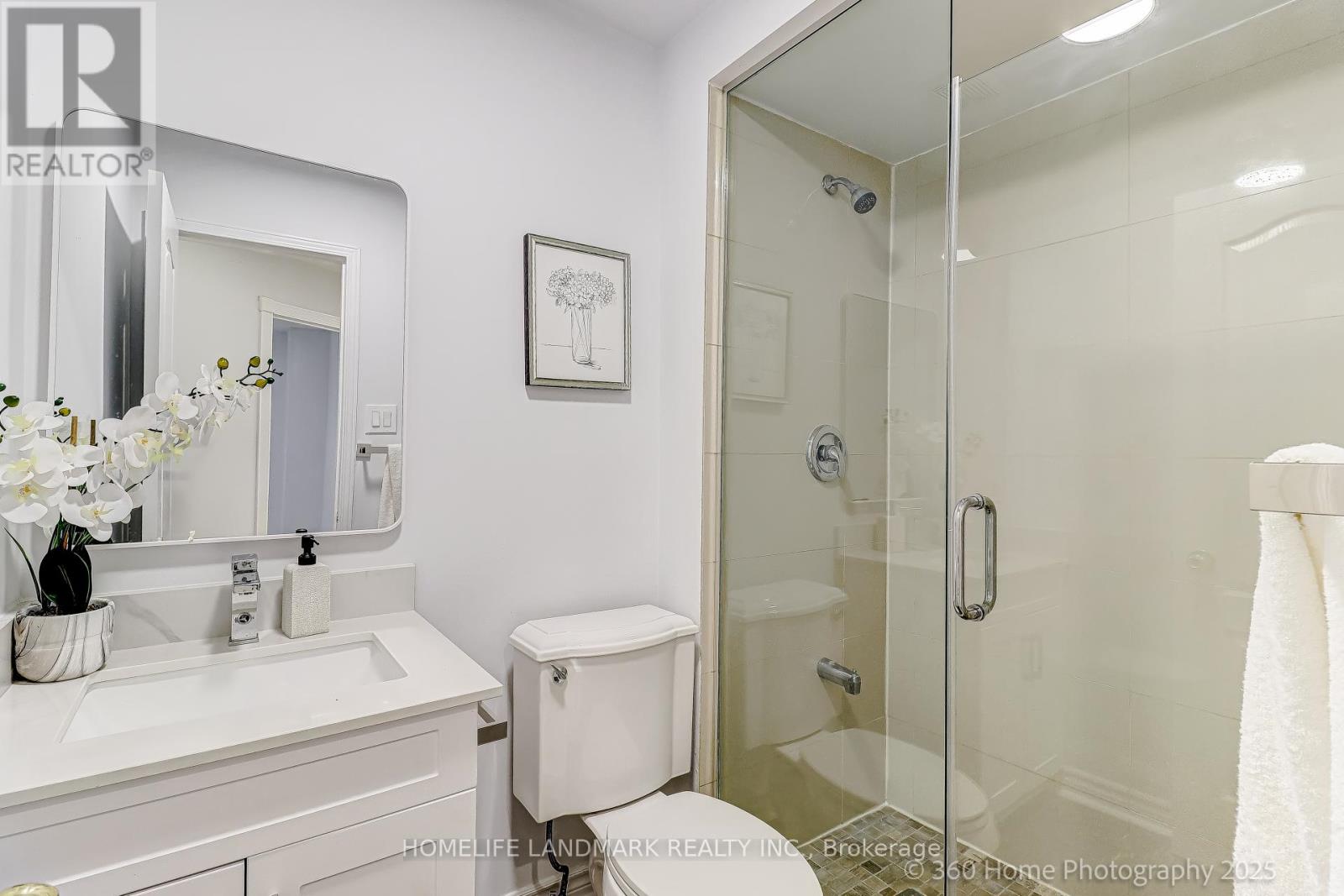 121 Bernard Avenue, Richmond Hill, Ontario  L4C 9Z5 - Photo 21 - N12427021
