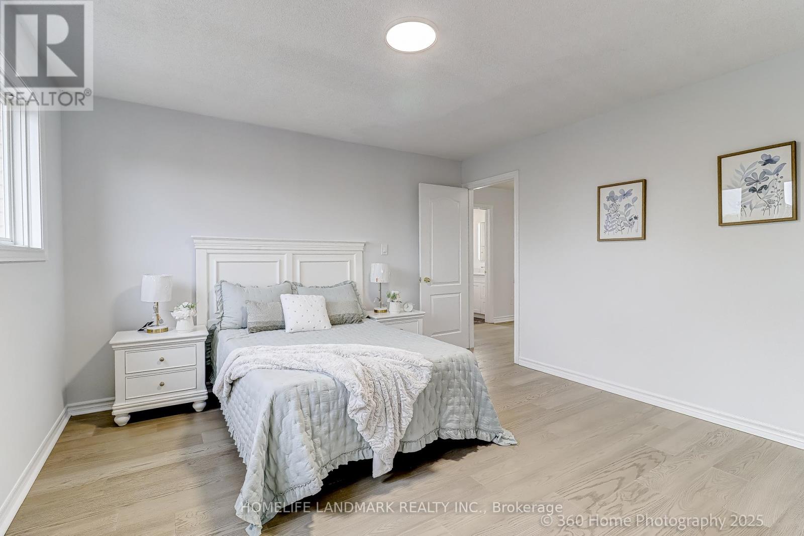 121 Bernard Avenue, Richmond Hill, Ontario  L4C 9Z5 - Photo 25 - N12427021