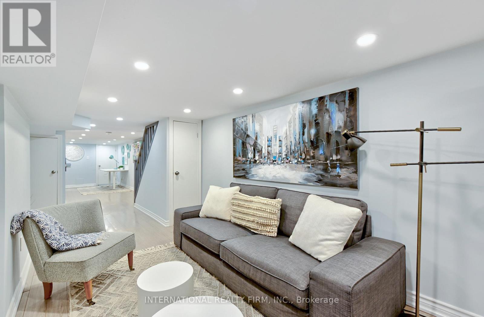 717 Palmerston Avenue, Toronto, Ontario  M6G 2R2 - Photo 30 - C12430149