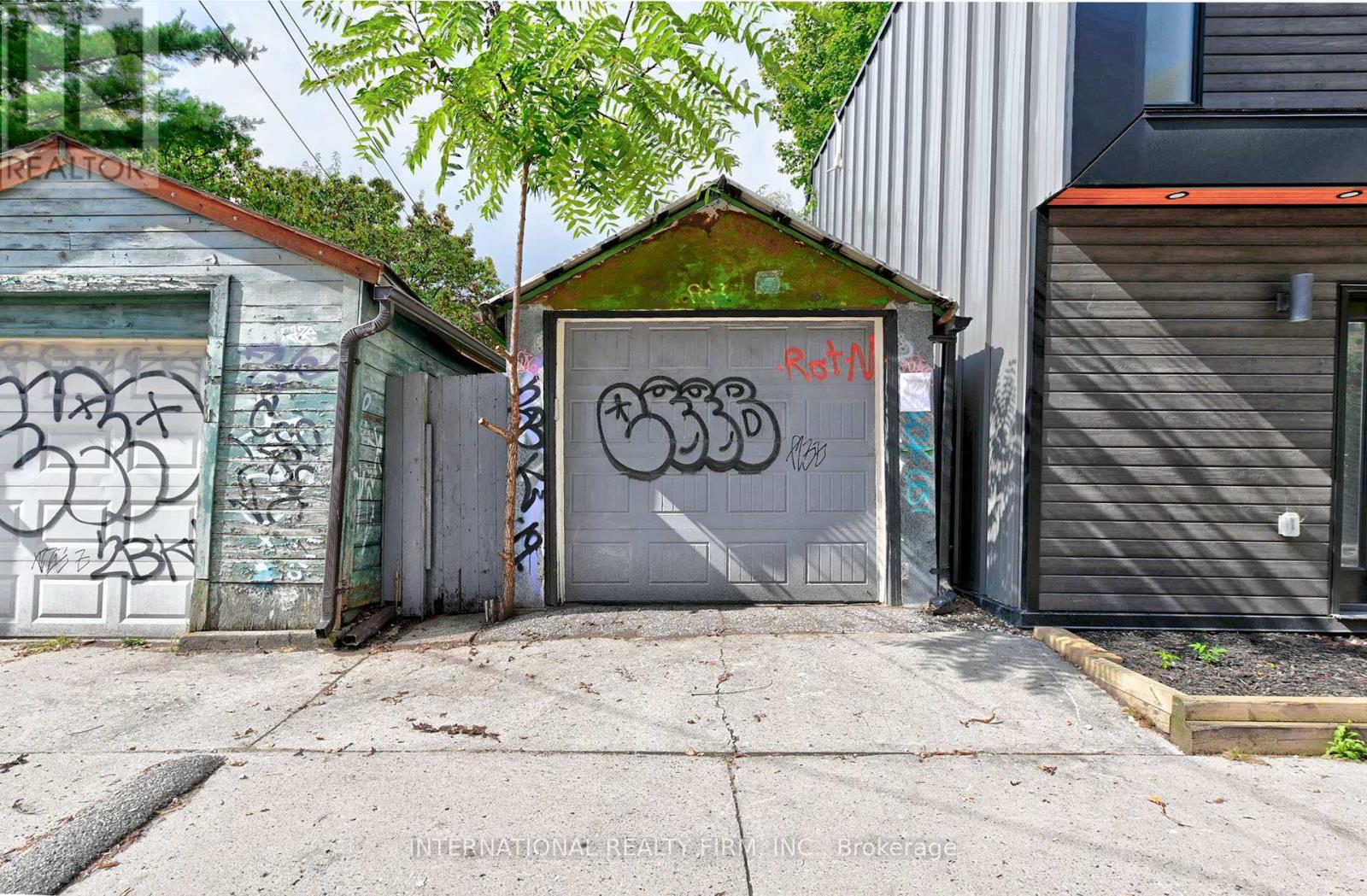 717 Palmerston Avenue, Toronto, Ontario  M6G 2R2 - Photo 33 - C12430149