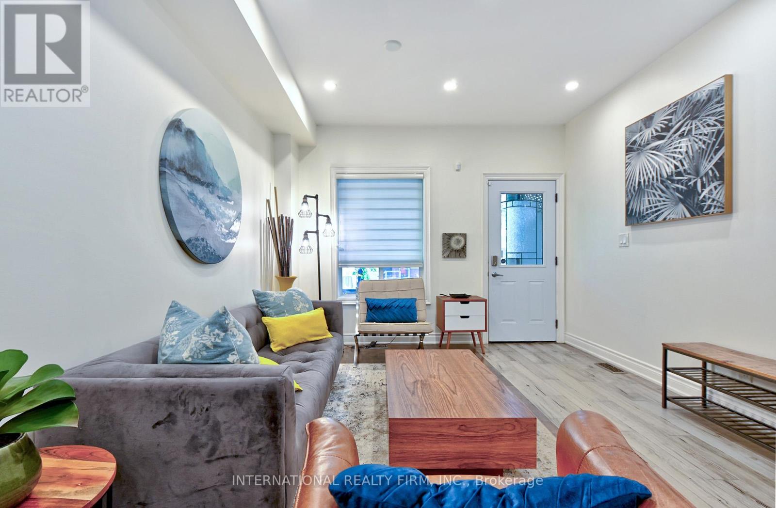 717 Palmerston Avenue, Toronto, Ontario  M6G 2R2 - Photo 6 - C12430149