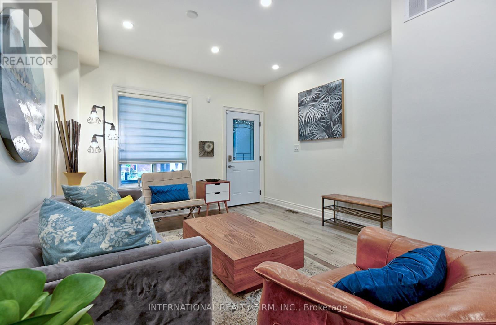 717 Palmerston Avenue, Toronto, Ontario  M6G 2R2 - Photo 7 - C12430149