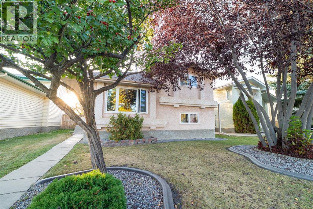 14 Edgington Avenue, Red Deer, Alberta  T4R 2K9 - Photo 1 - A2259870