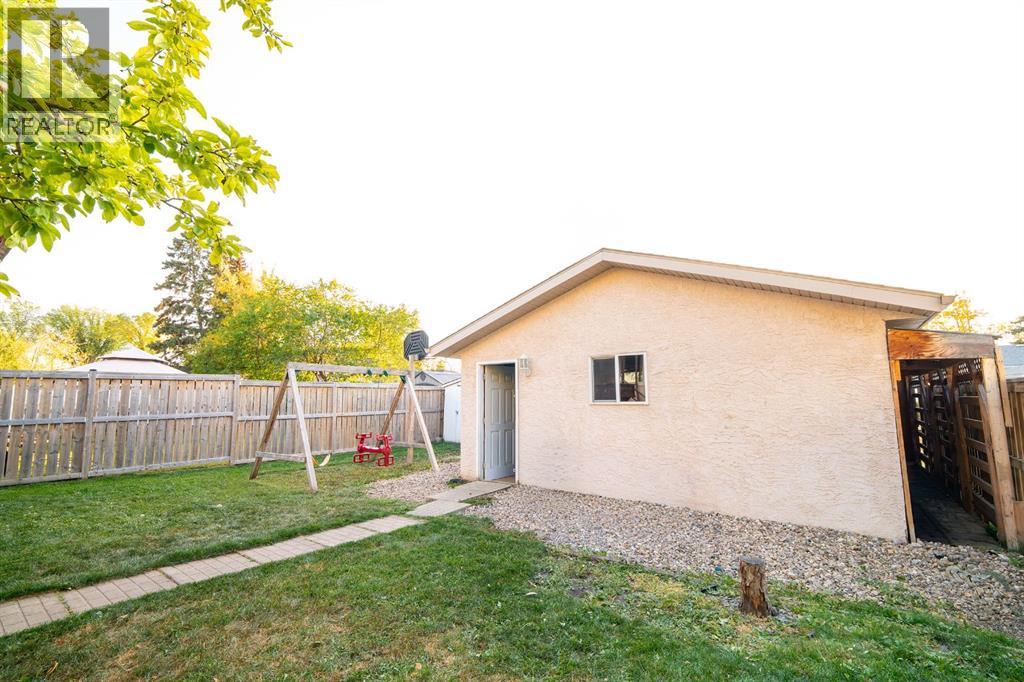 14 Edgington Avenue, Red Deer, Alberta  T4R 2K9 - Photo 28 - A2259870