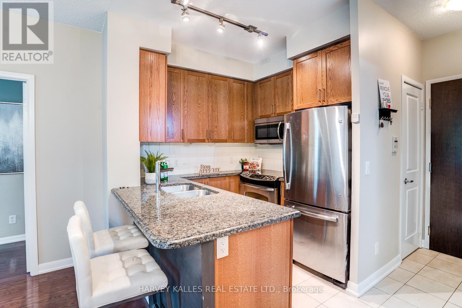 109 - 215 Sherway Gardens Road, Toronto, Ontario  M9C 0A4 - Photo 19 - W12430151