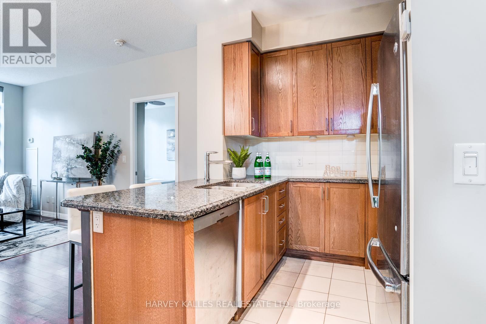 109 - 215 Sherway Gardens Road, Toronto, Ontario  M9C 0A4 - Photo 20 - W12430151