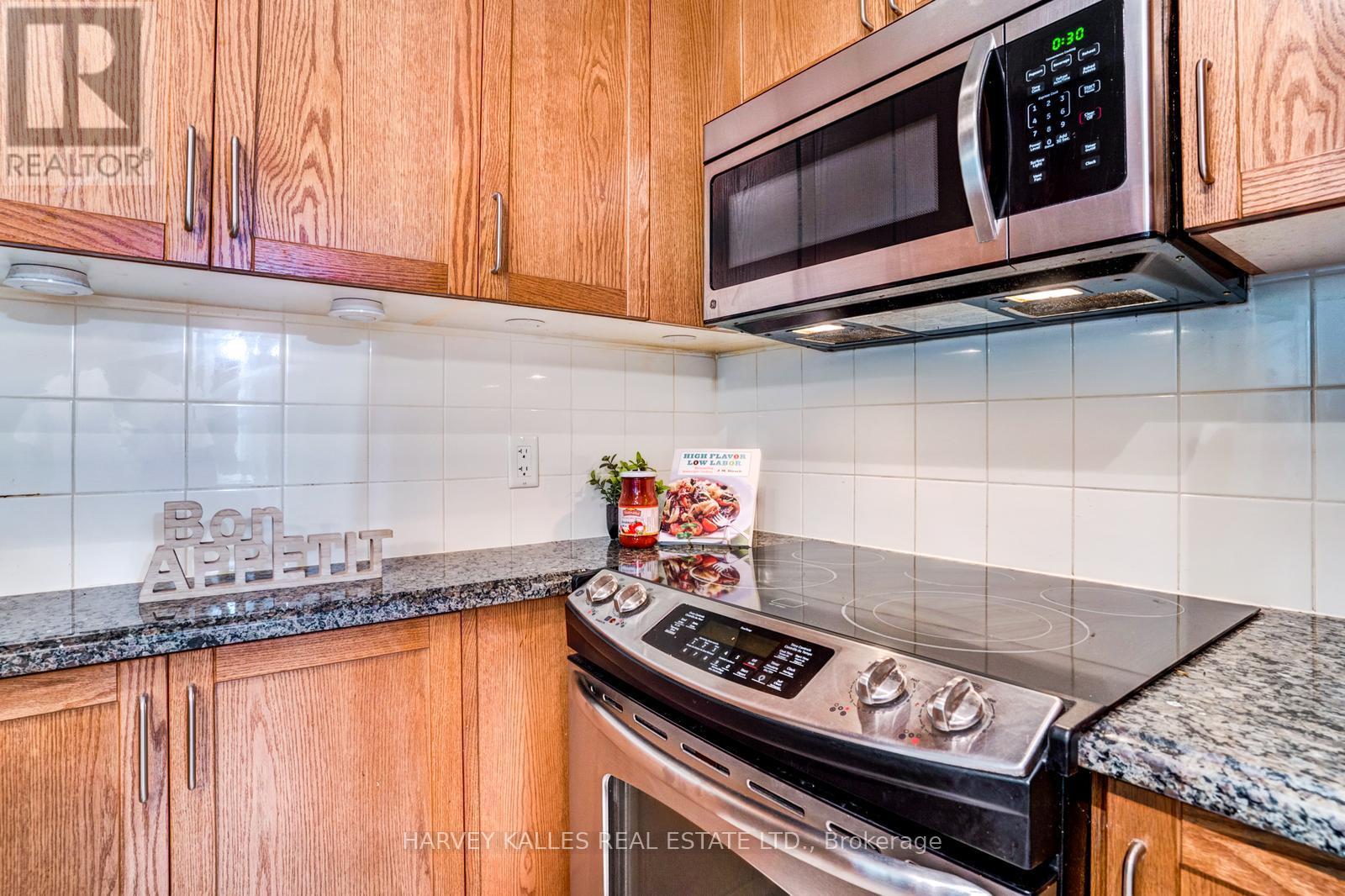 109 - 215 Sherway Gardens Road, Toronto, Ontario  M9C 0A4 - Photo 21 - W12430151
