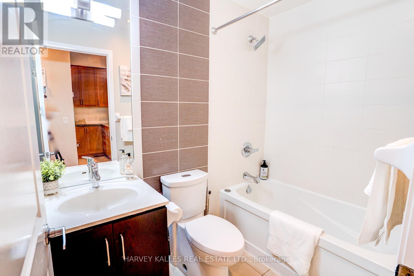 109 - 215 Sherway Gardens Road, Toronto, Ontario  M9C 0A4 - Photo 27 - W12430151
