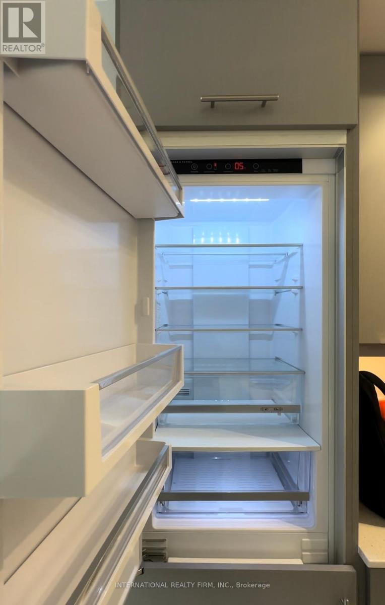 3407 - 30 Elm Drive W, Mississauga, Ontario L5B 0N6 - Photo 13 - W12414313