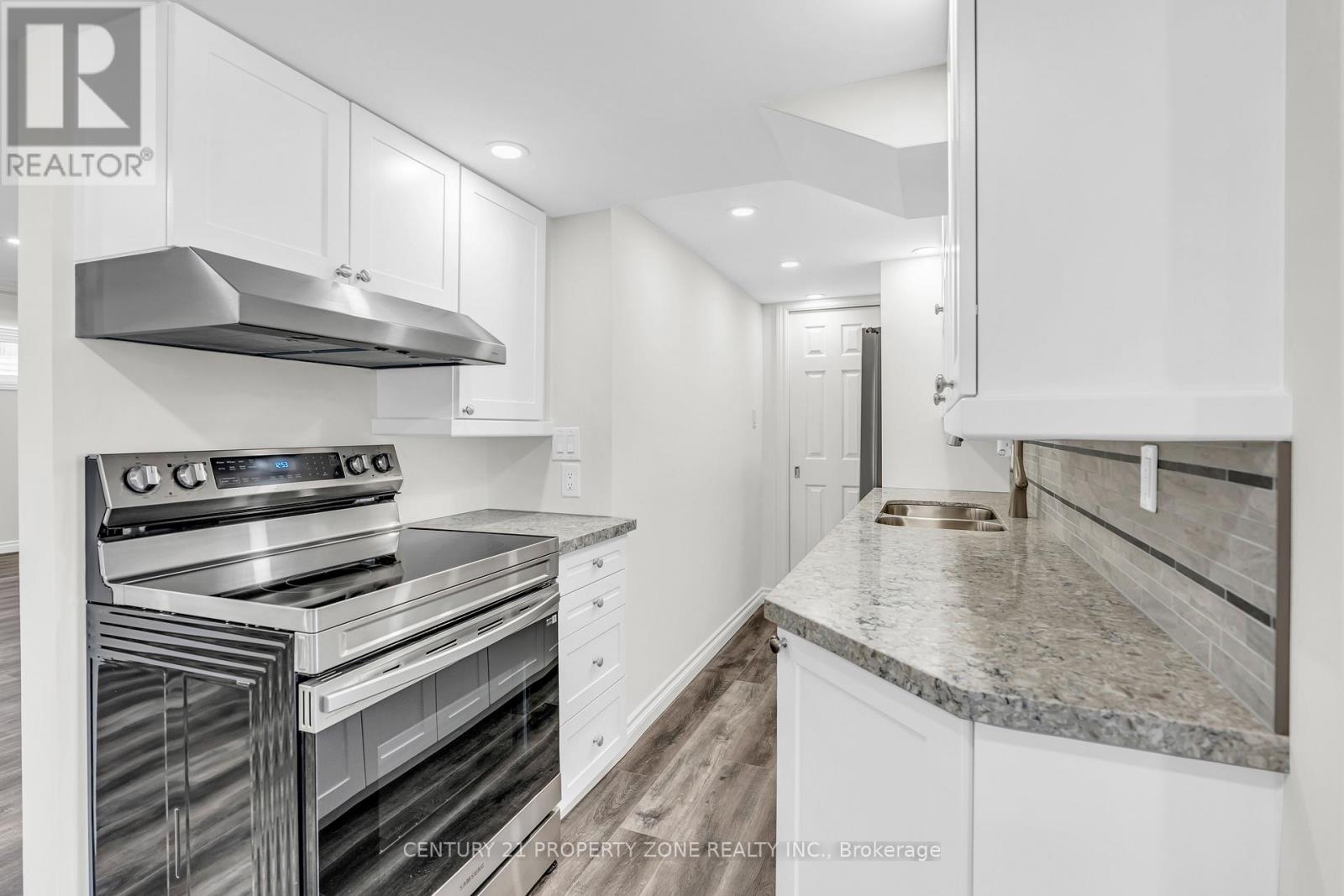 1312 River Road W, Wasaga Beach, Ontario  L9Z 2W6 - Photo 30 - S12429570