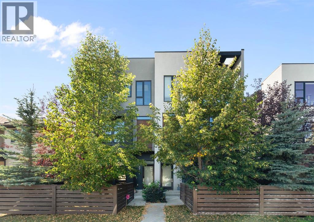 2, 4727 17 Avenue NW, Calgary, Alberta