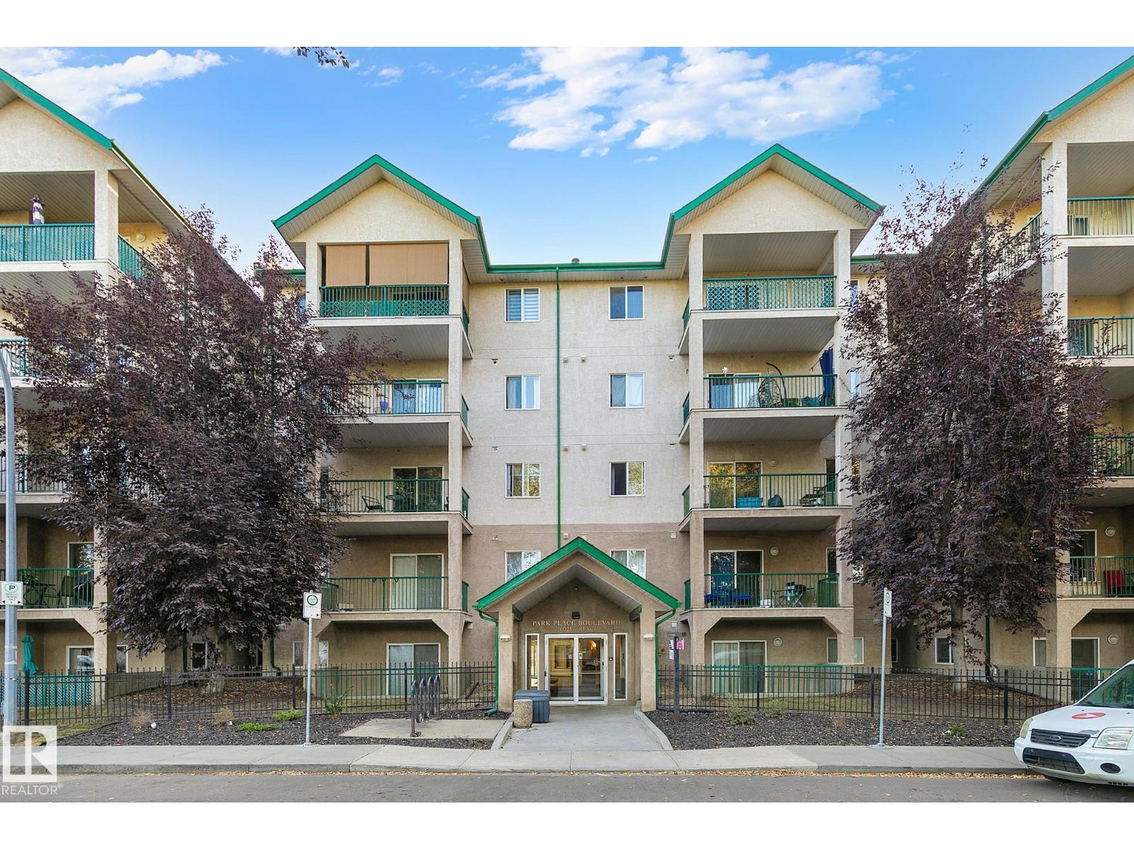 #207 11325 83 ST NW, Edmonton, Alberta