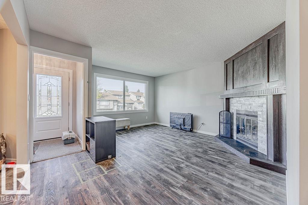 44 Wellington Cr, Spruce Grove, Alberta  T7X 1K2 - Photo 5 - E4459797