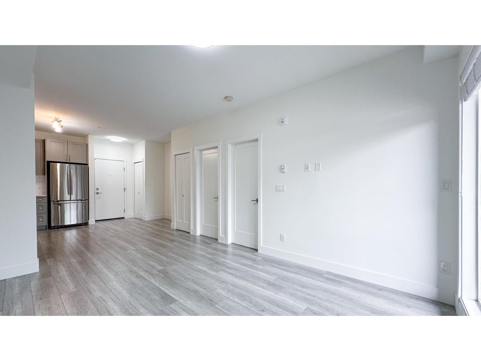 304 13978 Fraser Highway, Surrey, British Columbia  V3T 0P2 - Photo 7 - R3050811