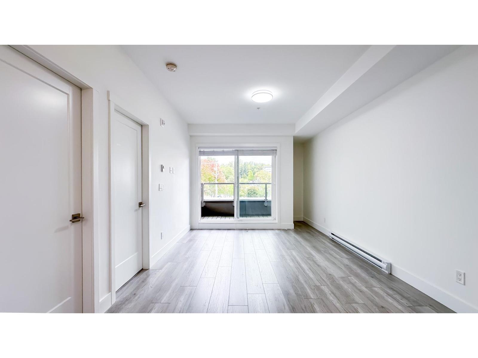 304 13978 Fraser Highway, Surrey, British Columbia  V3T 0P2 - Photo 4 - R3050811