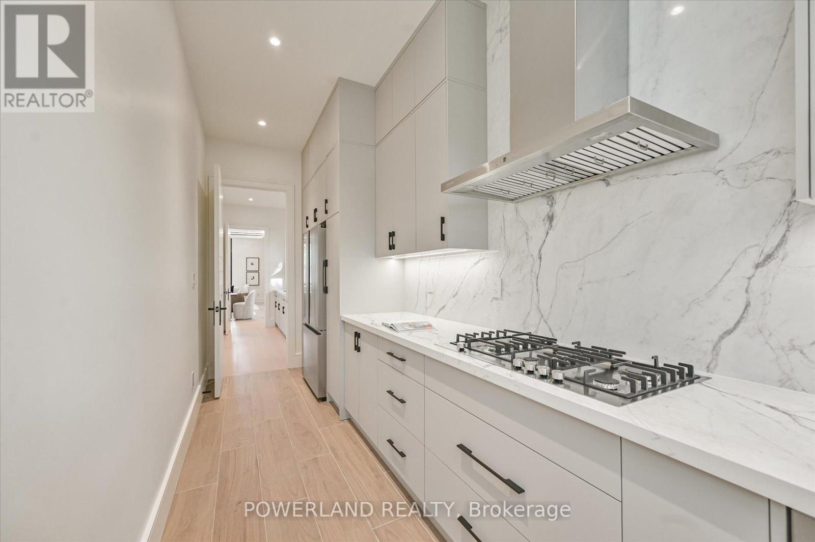 53 Whittaker Crescent, Toronto, Ontario  M2K 1K9 - Photo 20 - C12430159