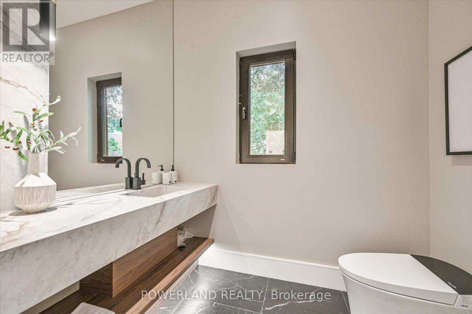 53 Whittaker Crescent, Toronto, Ontario  M2K 1K9 - Photo 27 - C12430159
