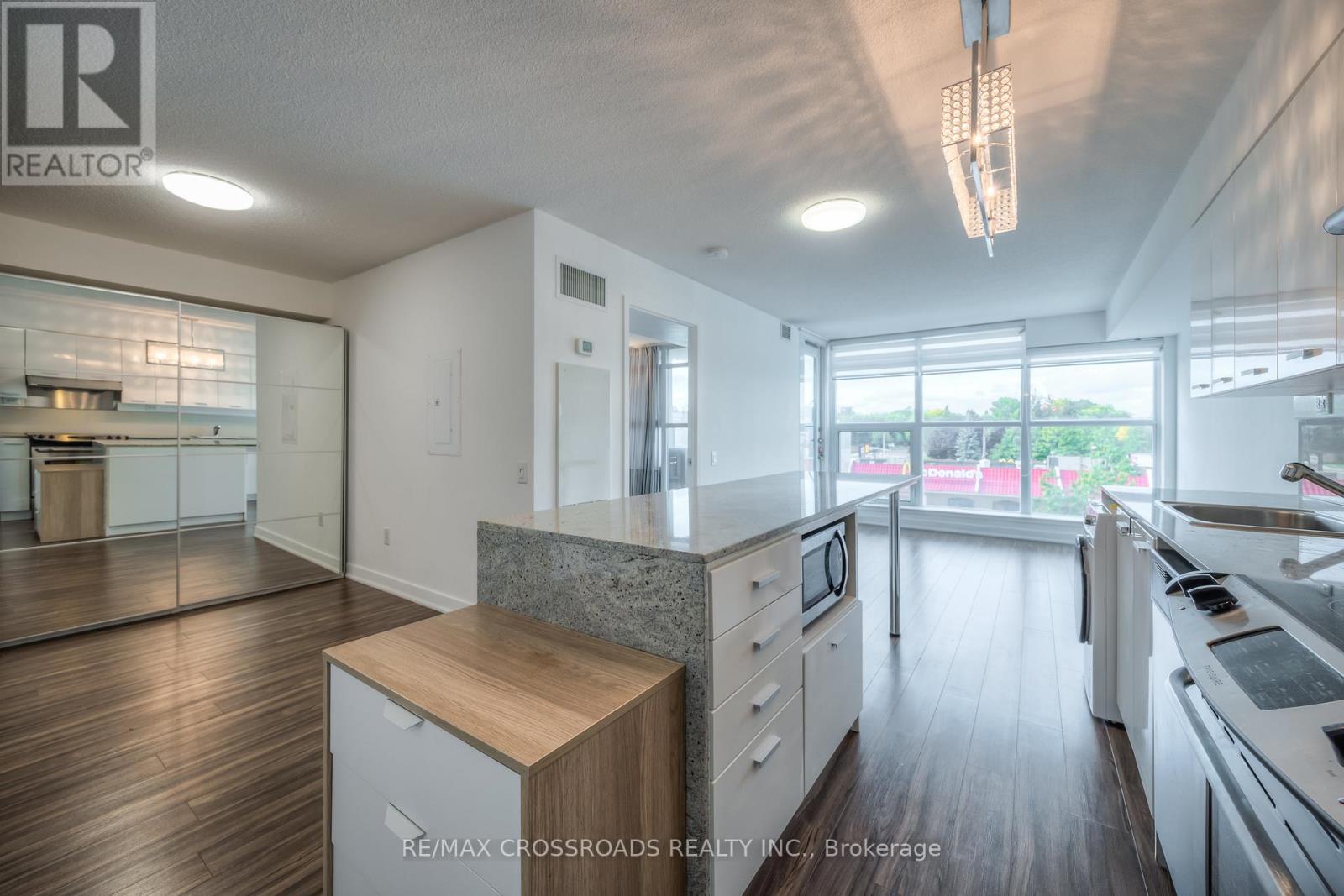 206 - 15 Singer Court, Toronto, Ontario  M2K 0B1 - Photo 10 - C12430167