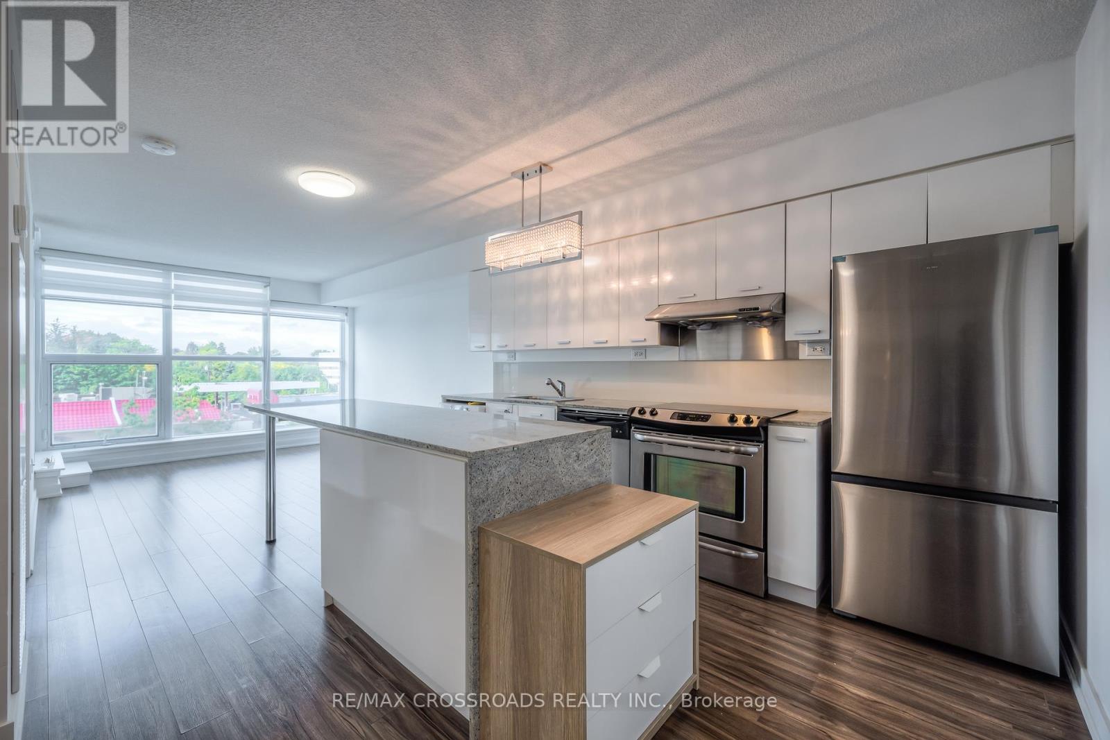 206 - 15 Singer Court, Toronto, Ontario  M2K 0B1 - Photo 5 - C12430167
