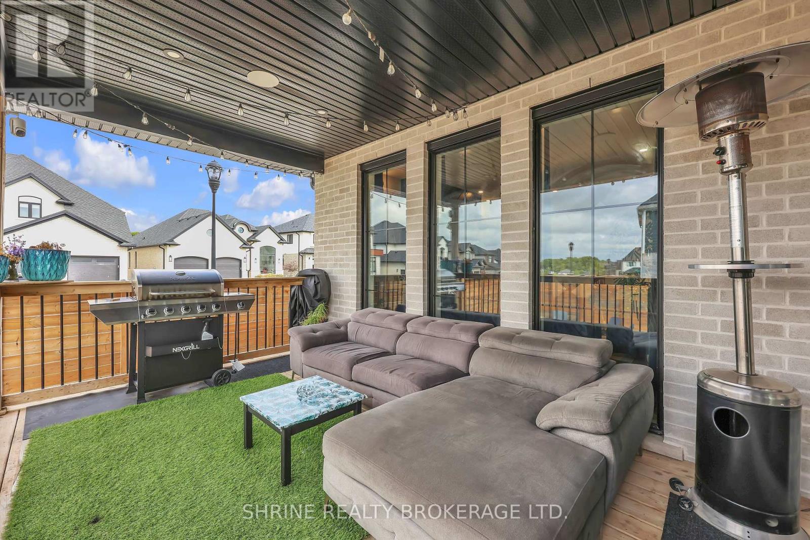 1866 Fountain Grass Drive, London South, Ontario  N6K 0K7 - Photo 44 - X12430170