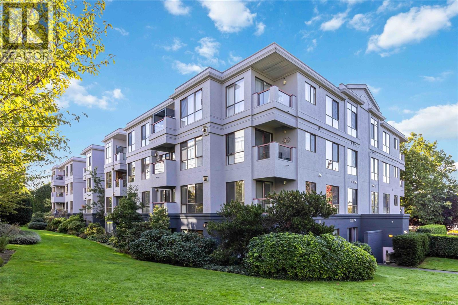 104 545 Manchester Rd, Victoria, British Columbia  V8T 5H6 - Photo 2 - 1014903