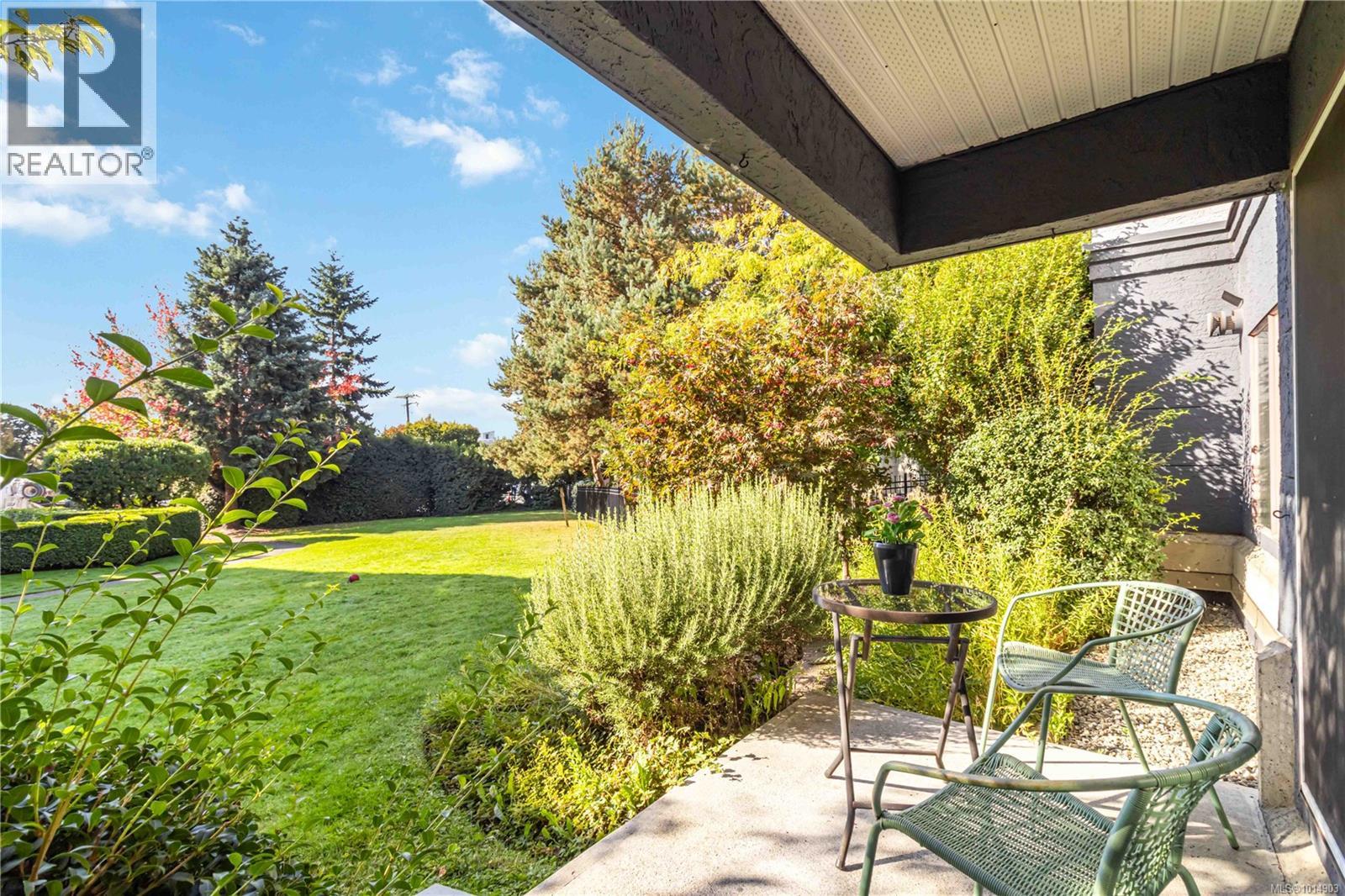 104 545 Manchester Rd, Victoria, British Columbia  V8T 5H6 - Photo 4 - 1014903